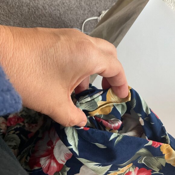 VTG Hilo Hattie Sz Medium Floral Maxi Tiered Dress Navy Hawaiian Tropical - Picture 10 of 10